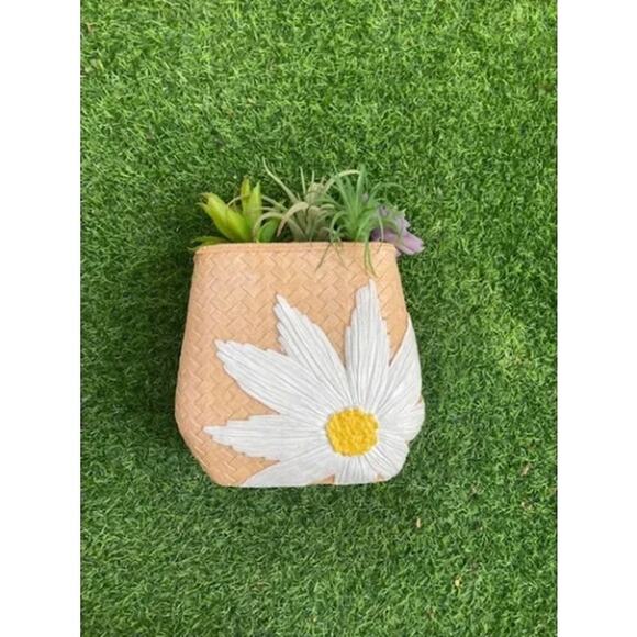 DAISY Planter Basket - White Flower Pattern Plant Holder - Picture 1 of 6